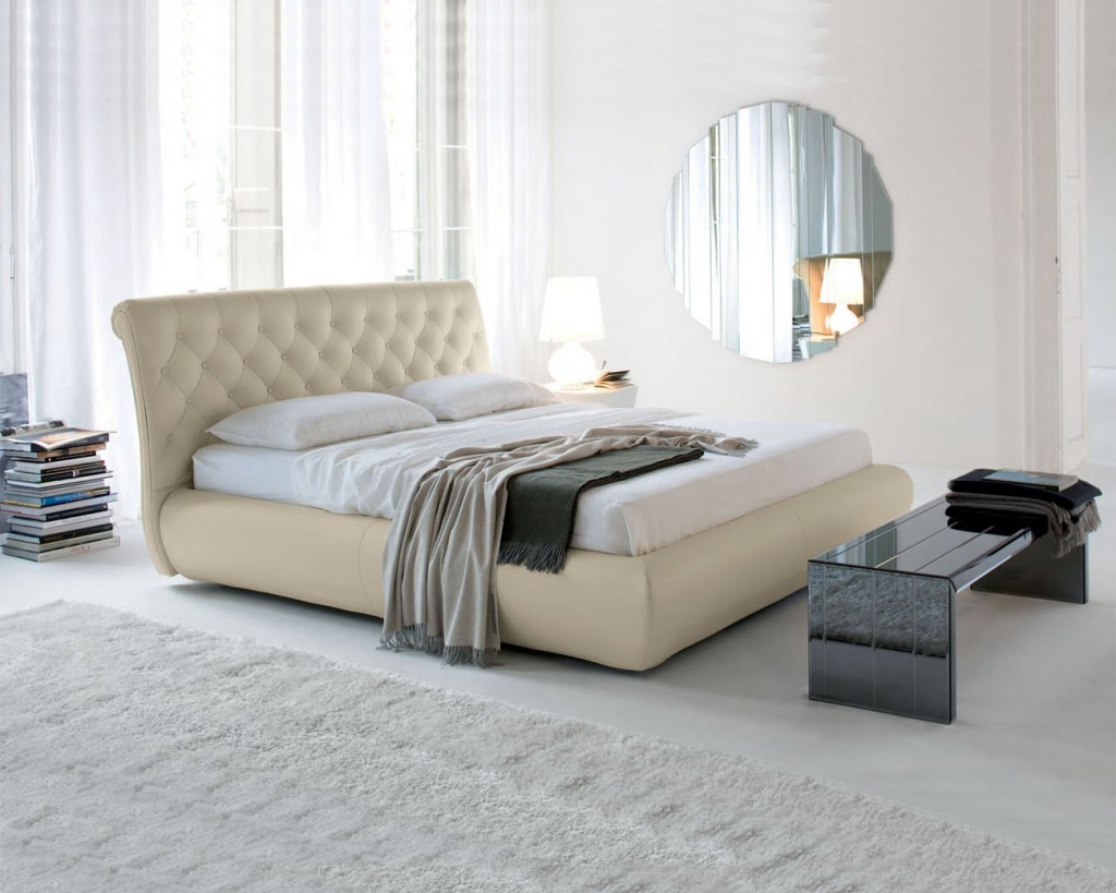 Muebles de lujo. Cama Alexander.