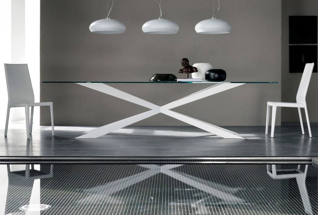Mesa de diseño Spyder: modelo anterior en acero y cristal