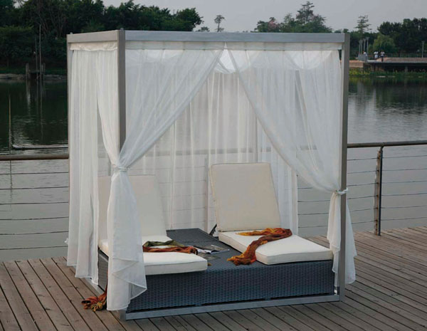 Tumbona de exterior con dosel Mont Blanc Majestic Garden Tumbona de exterior con dosel Mont Blanc Majestic Garden