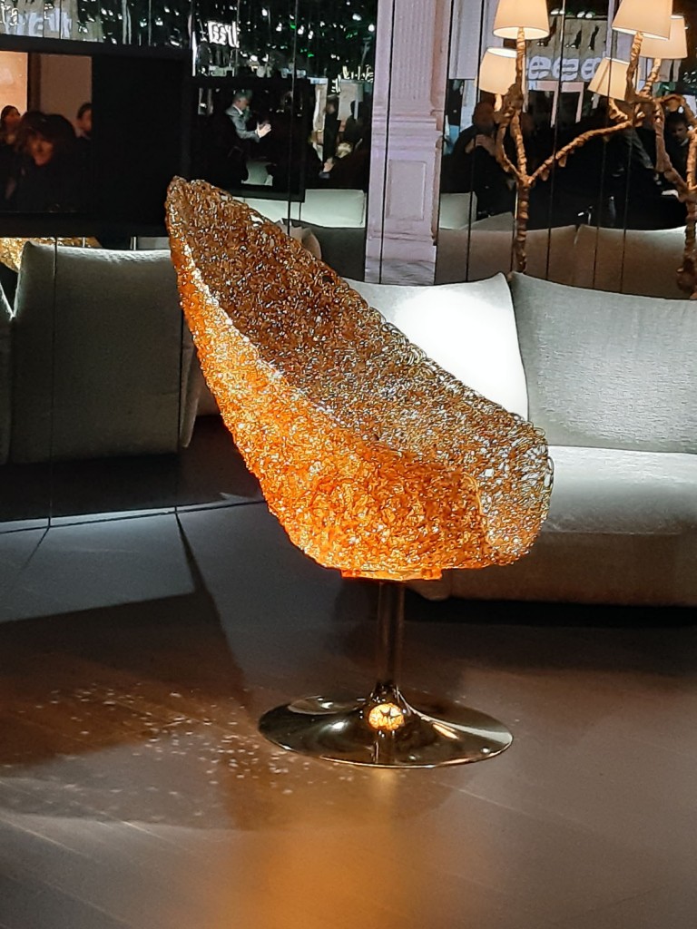 Silla de diseño Edra presentada en la feria de Milán 2019