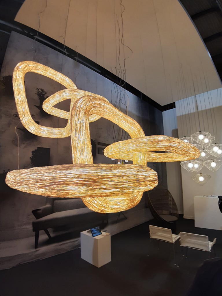 Lámpara Ango de techo en Euroluce 2019