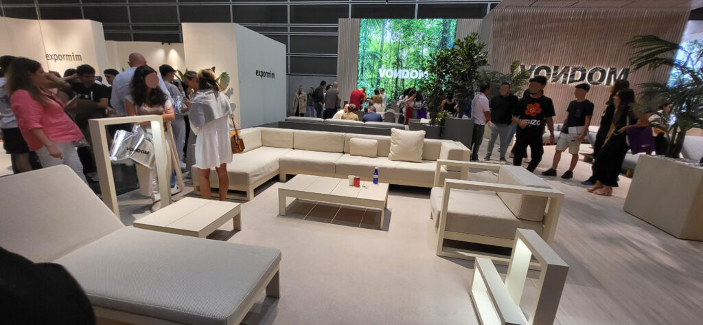 Exposición Vondom en la feria Hábitat Valencia 2023