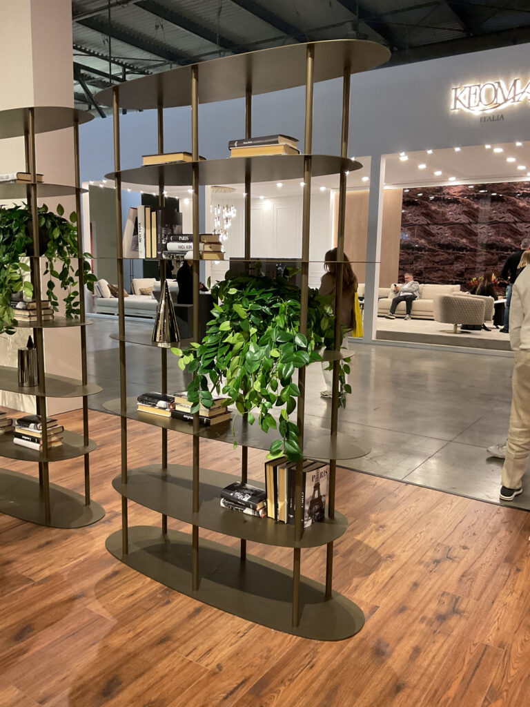 Librería de Tonin Casa en la Feria de Milán 2025